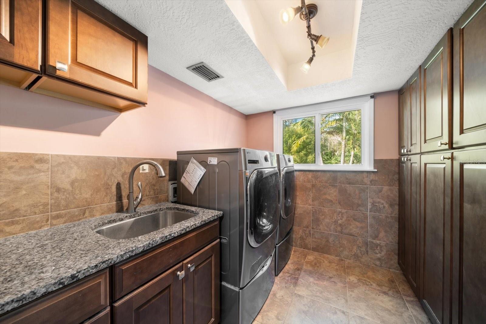 PINELLAS GROVES - Residential