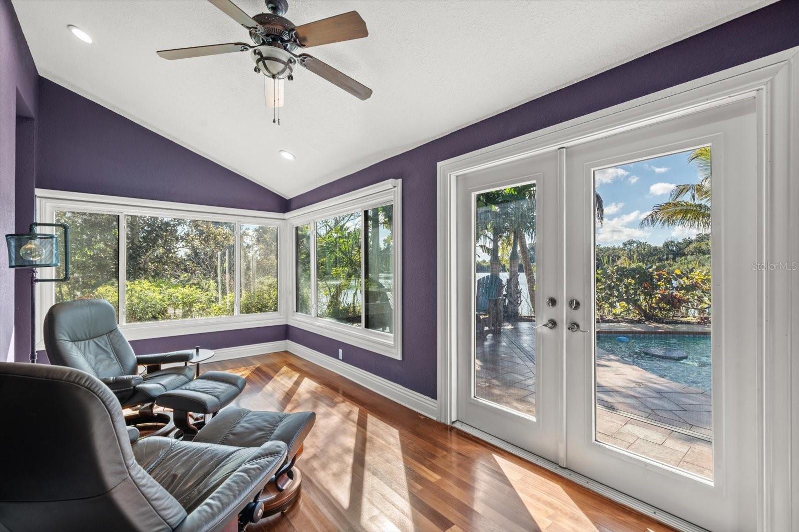 PINELLAS GROVES - Residential