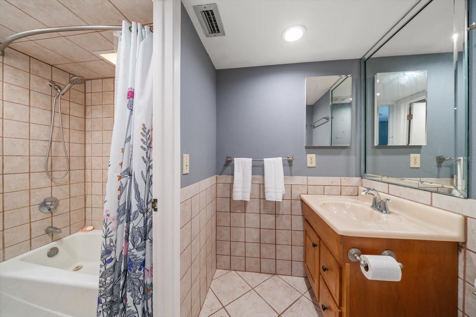 PINELLAS GROVES - Residential