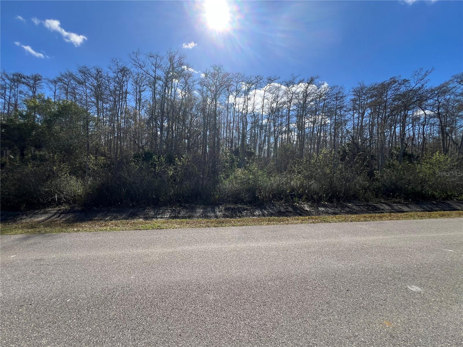 GOLDEN GATE ESTATE UNIT 42 - Land