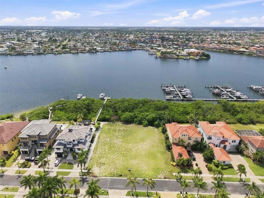 Photo of 6111 Lagomar Lane, Apollo Beach, FL 33572 (MLS # TB8534006)