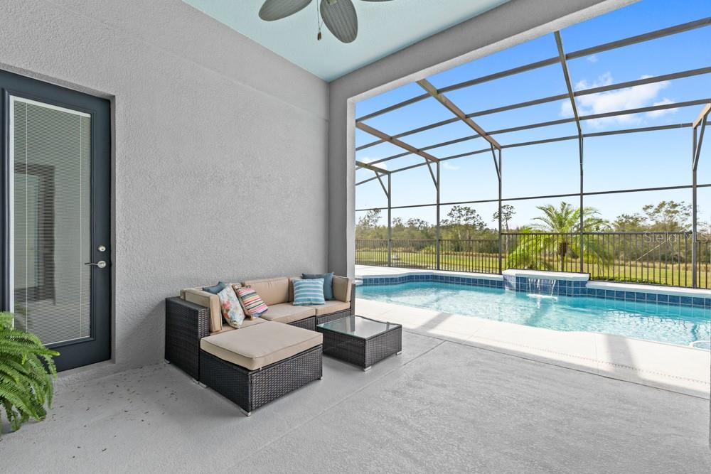 CARRIAGE POINTE - Residential