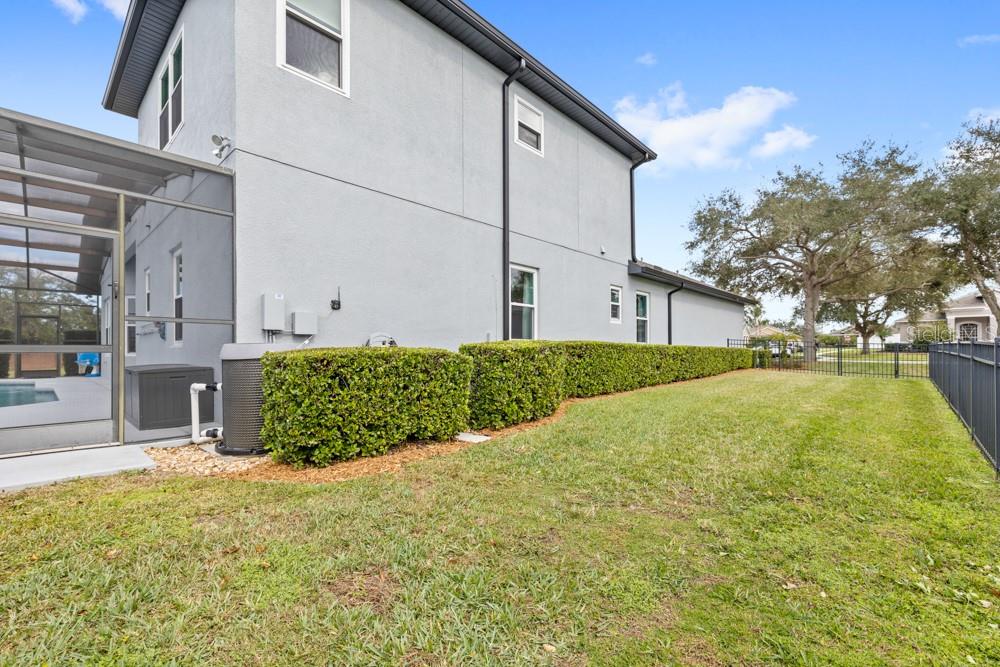 CARRIAGE POINTE - Residential