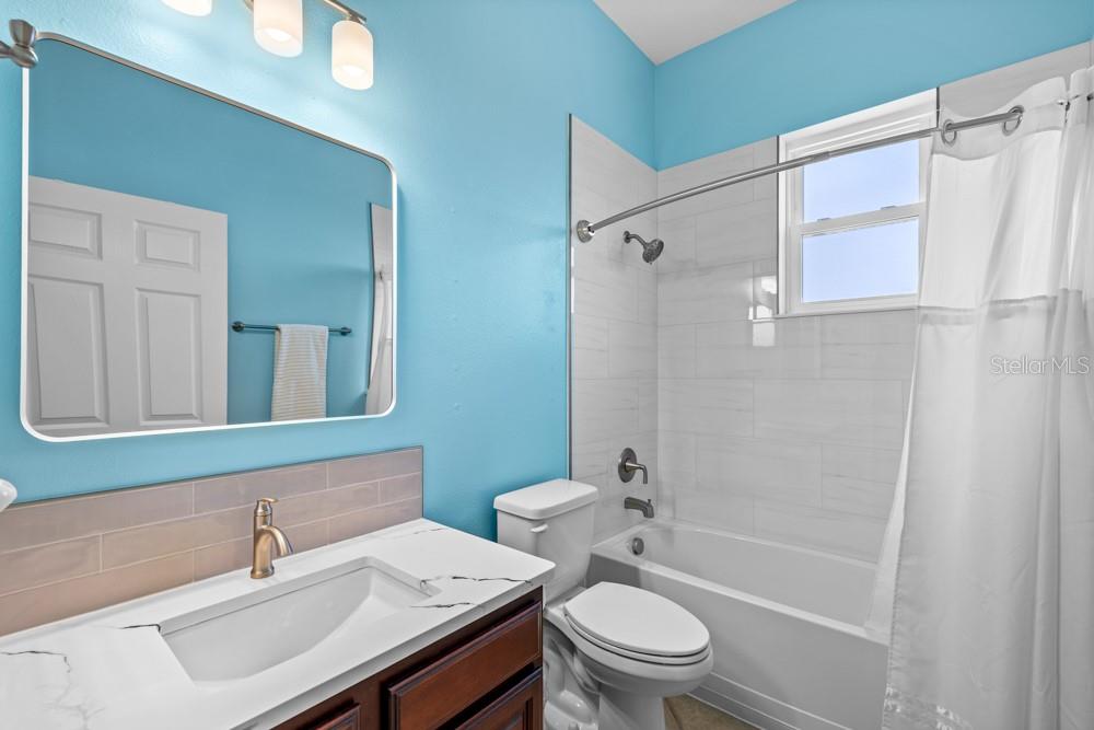 CARRIAGE POINTE - Residential