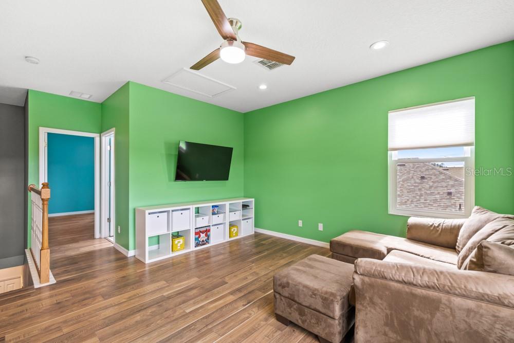 CARRIAGE POINTE - Residential