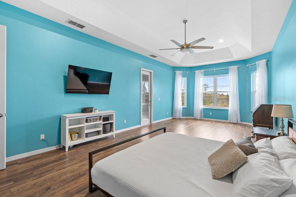 CARRIAGE POINTE - Residential