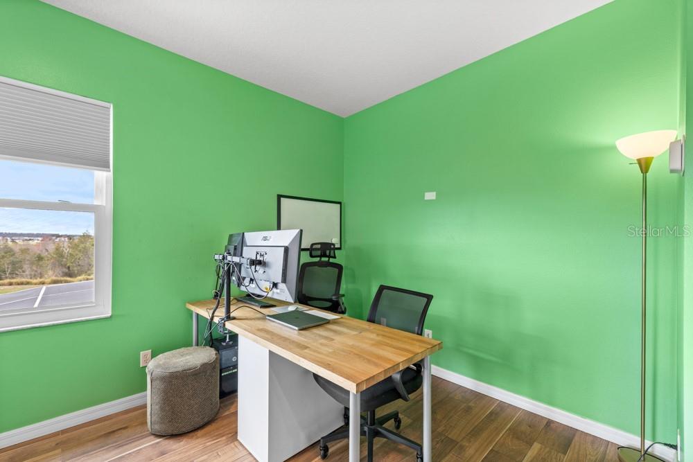 CARRIAGE POINTE - Residential