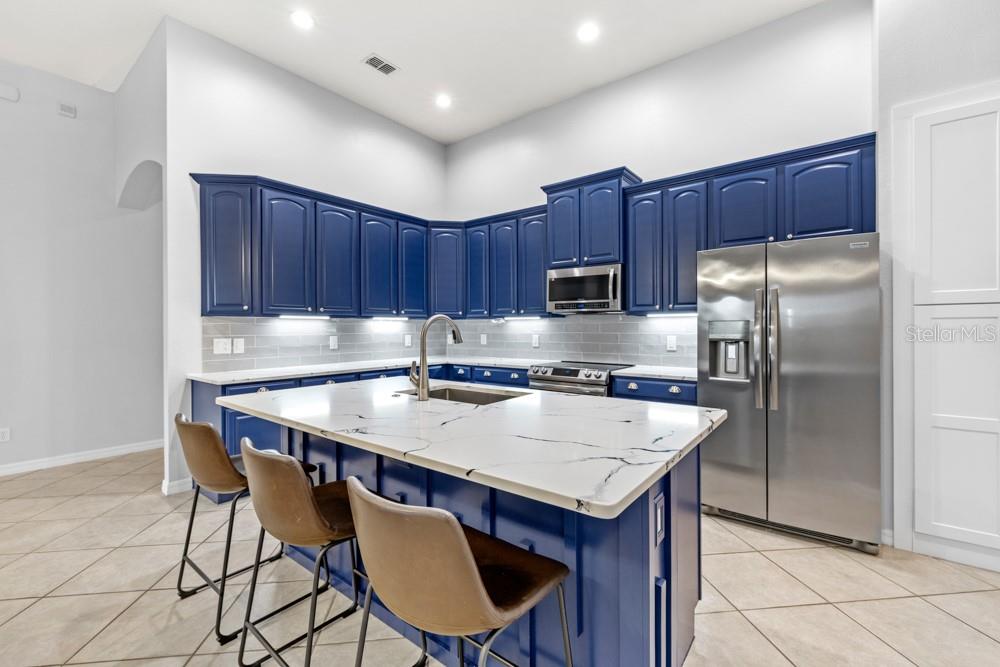 CARRIAGE POINTE - Residential