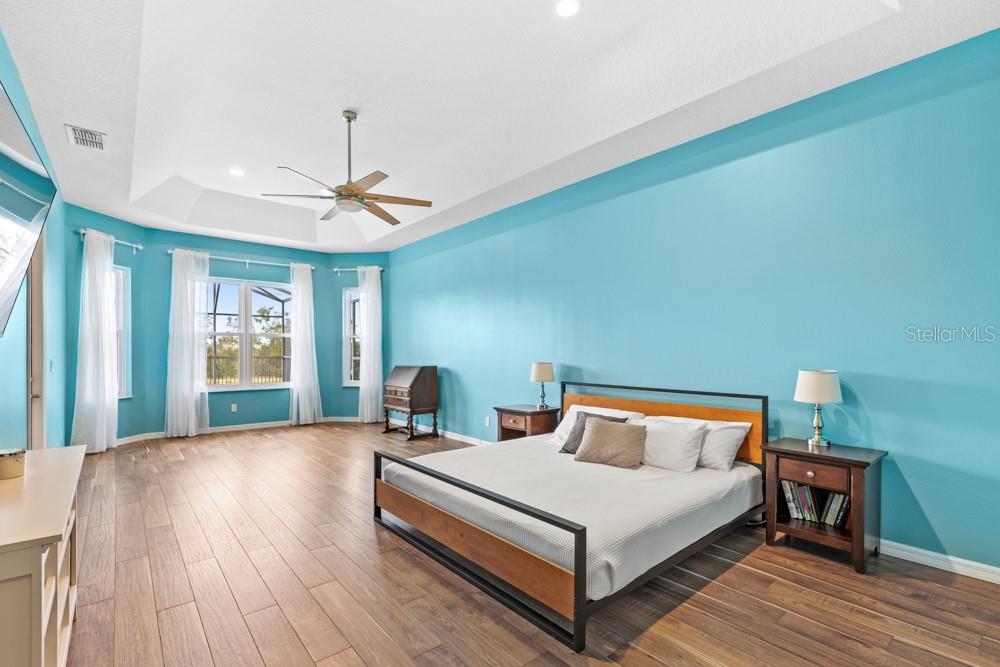 CARRIAGE POINTE - Residential