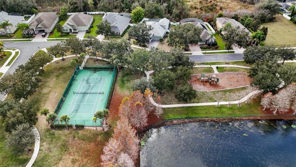 CARRIAGE POINTE - Residential