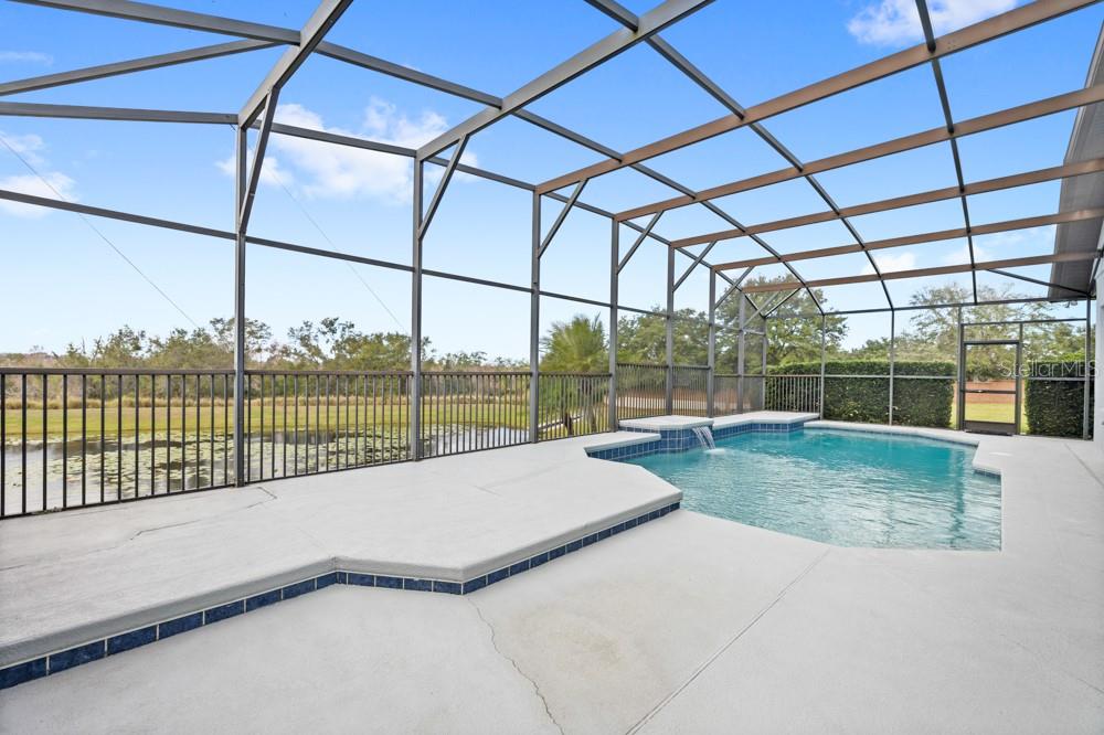 CARRIAGE POINTE - Residential