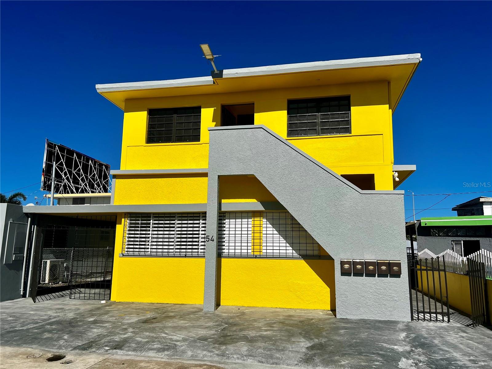 Spacious remodeled apartment on the second level. Located just minutes from the airport, shopping centers and universities. It has 2 air conditioning and ceiling fans. . Plan 8 is not being considered. No pets. Appliances Included: 2 Split Unit