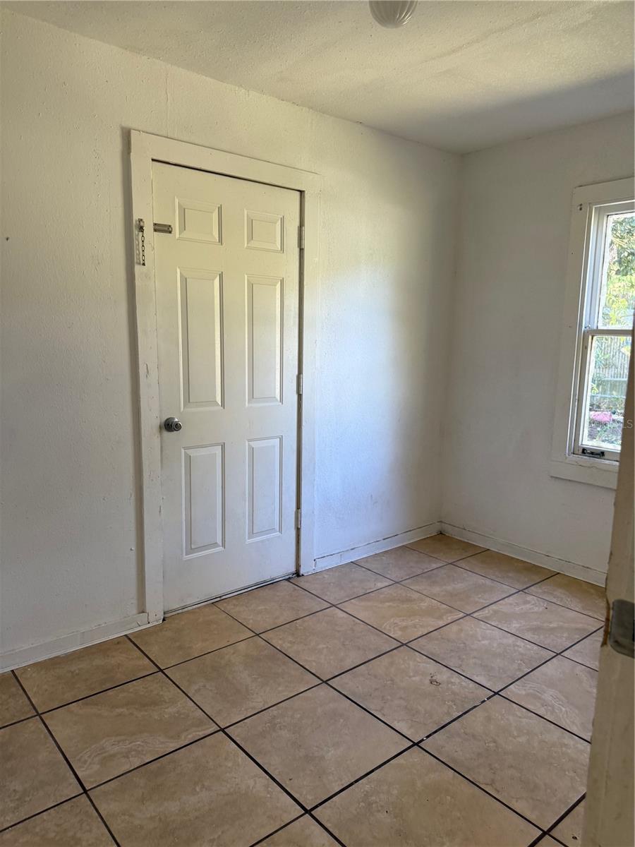 HOME NON SUB - Residential Lease