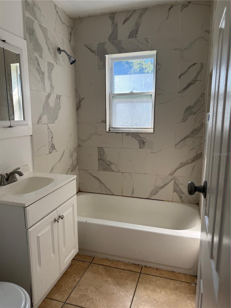 HOME NON SUB - Residential Lease