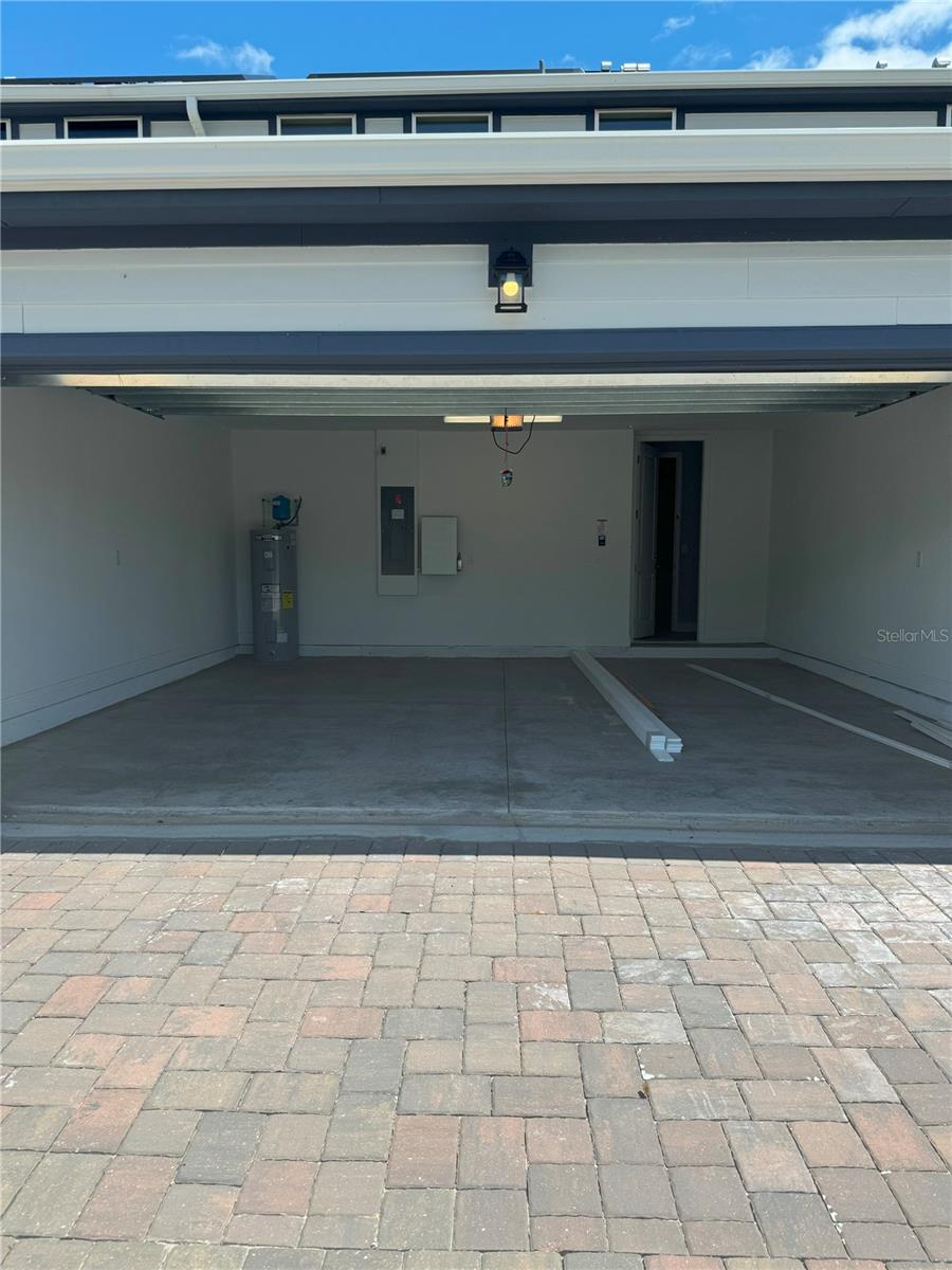 WESLYN PARK - Residential Lease