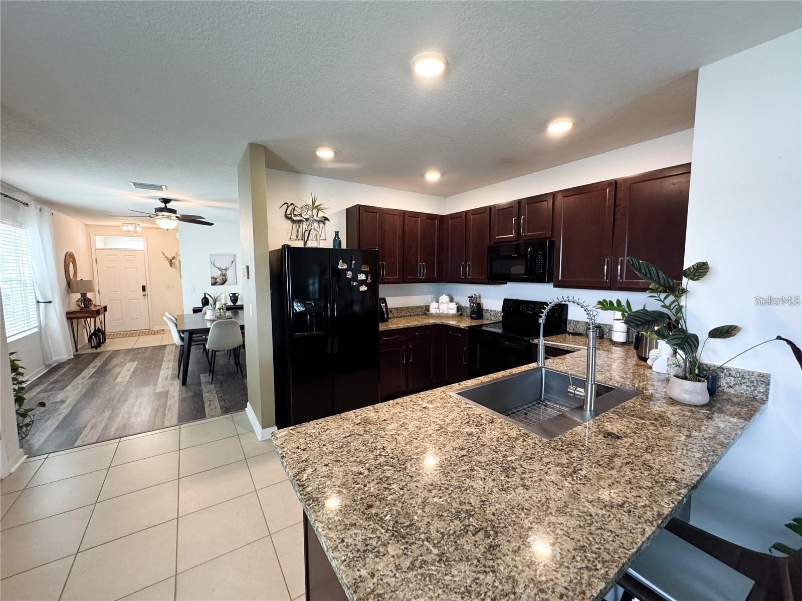 CARLTON LAKES WEST PH 2B - Residential