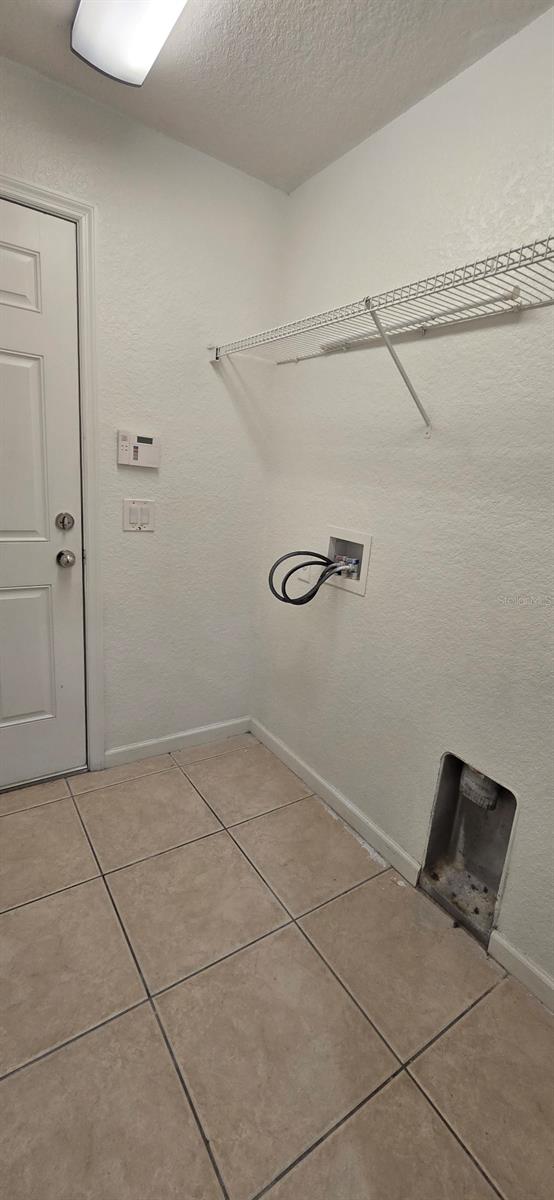 SADDLE CREEK I - Residential Lease