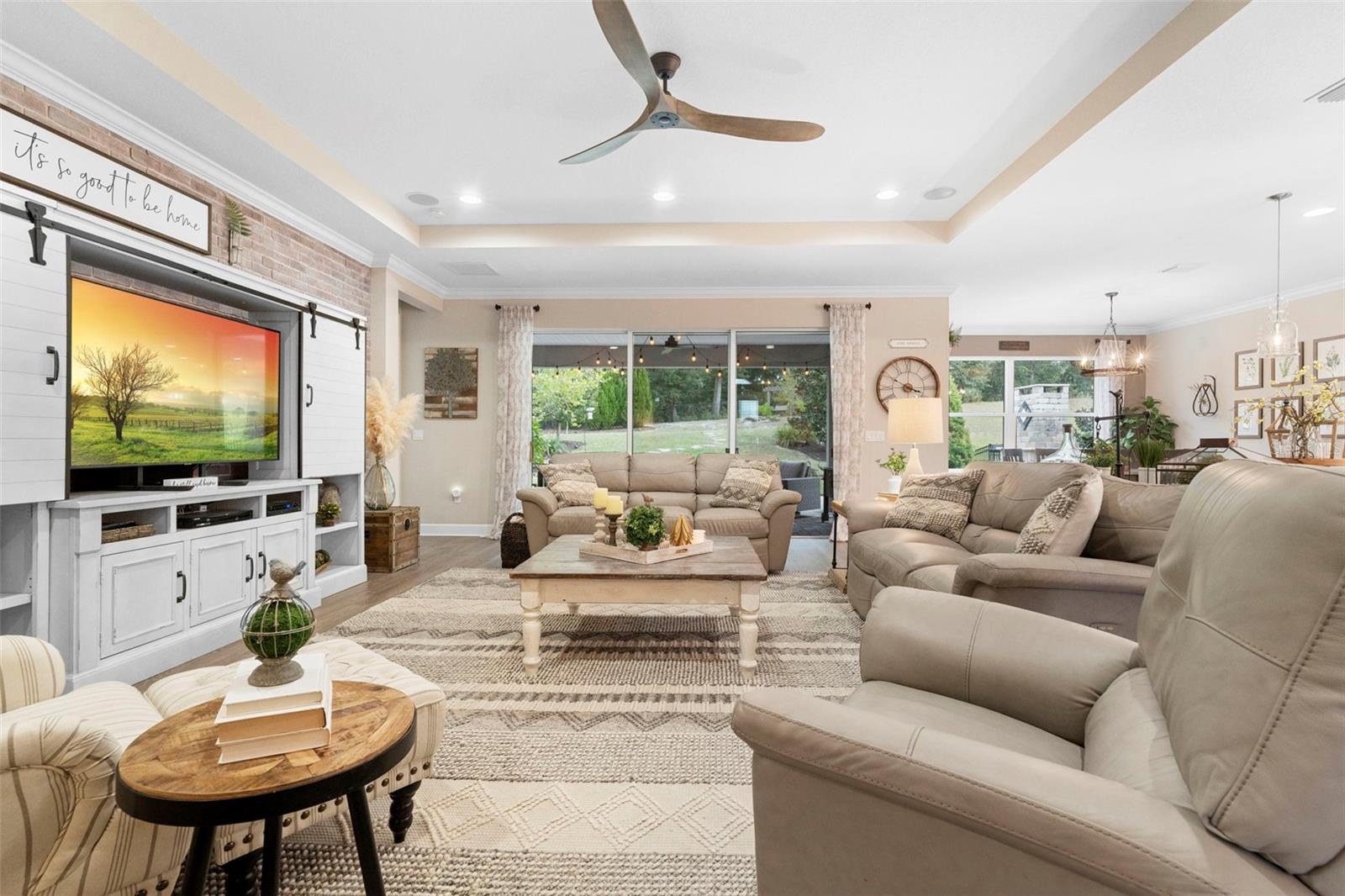 VICTORIA HILLS PH 4 - Residential