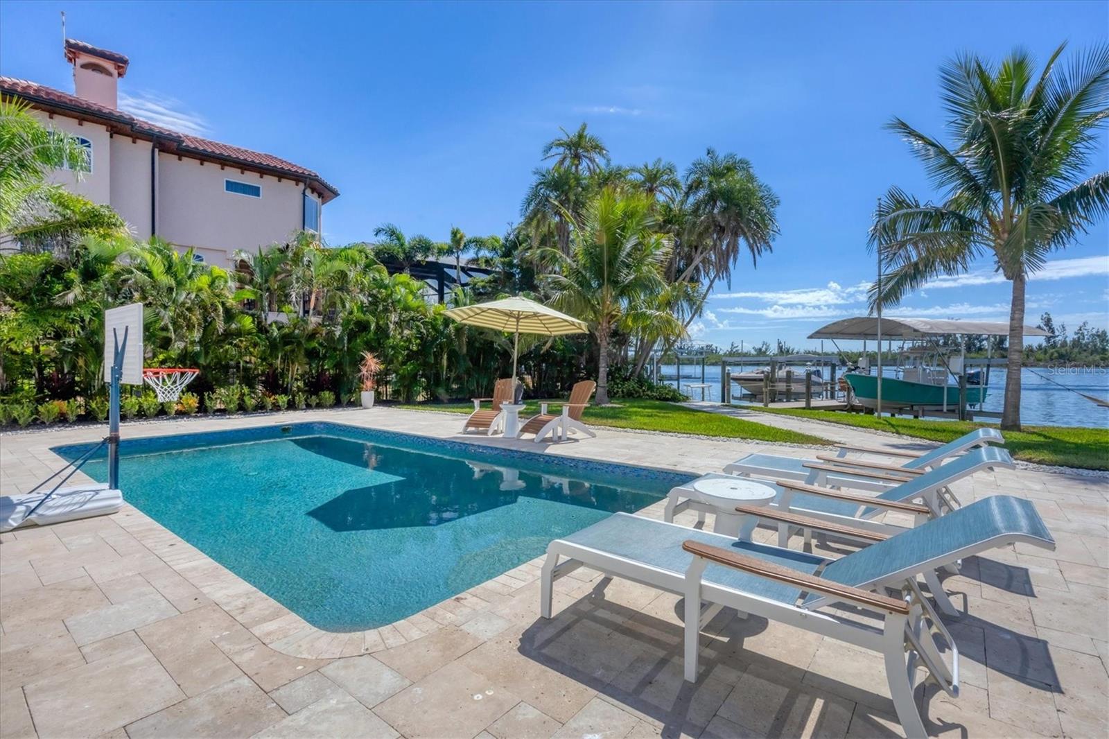 225 GREEN DOLPHIN DRIVE