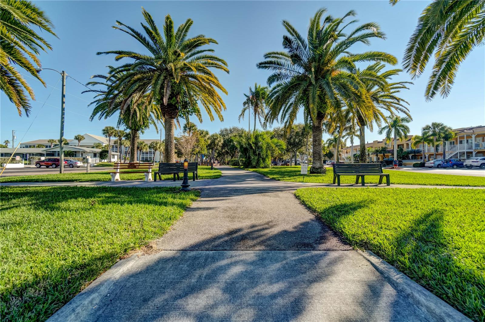 ISLANDWALK - Residential