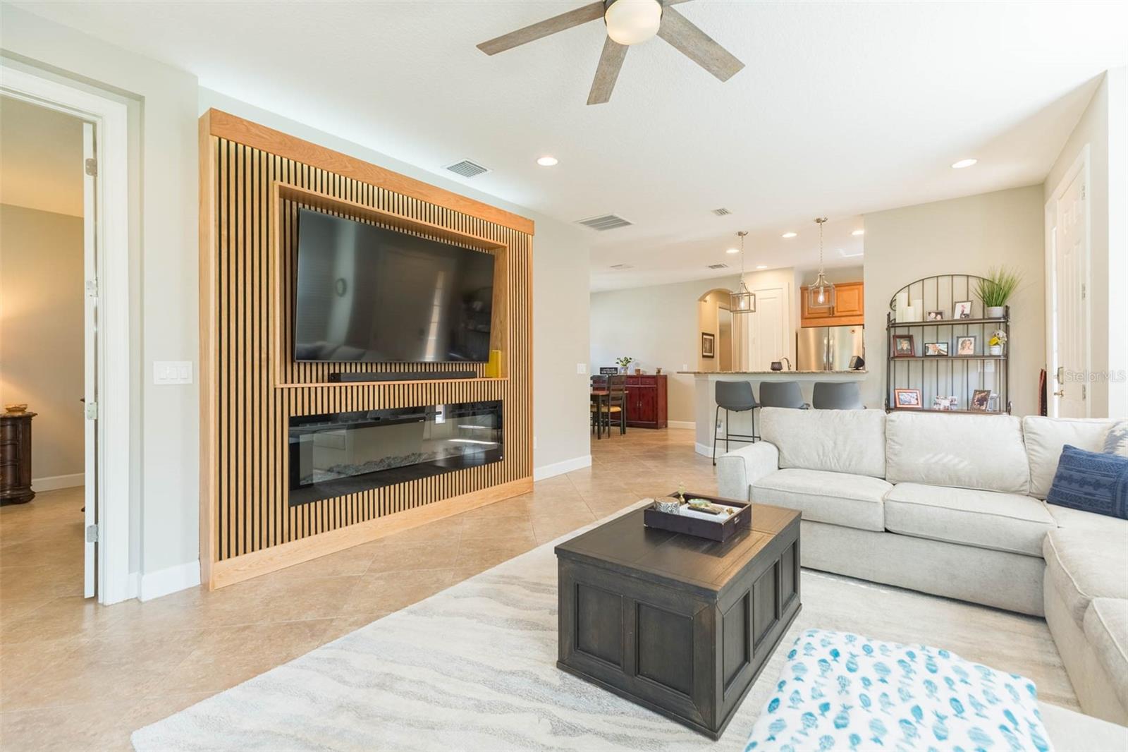 8413 ALBERATA VISTA DRIVE