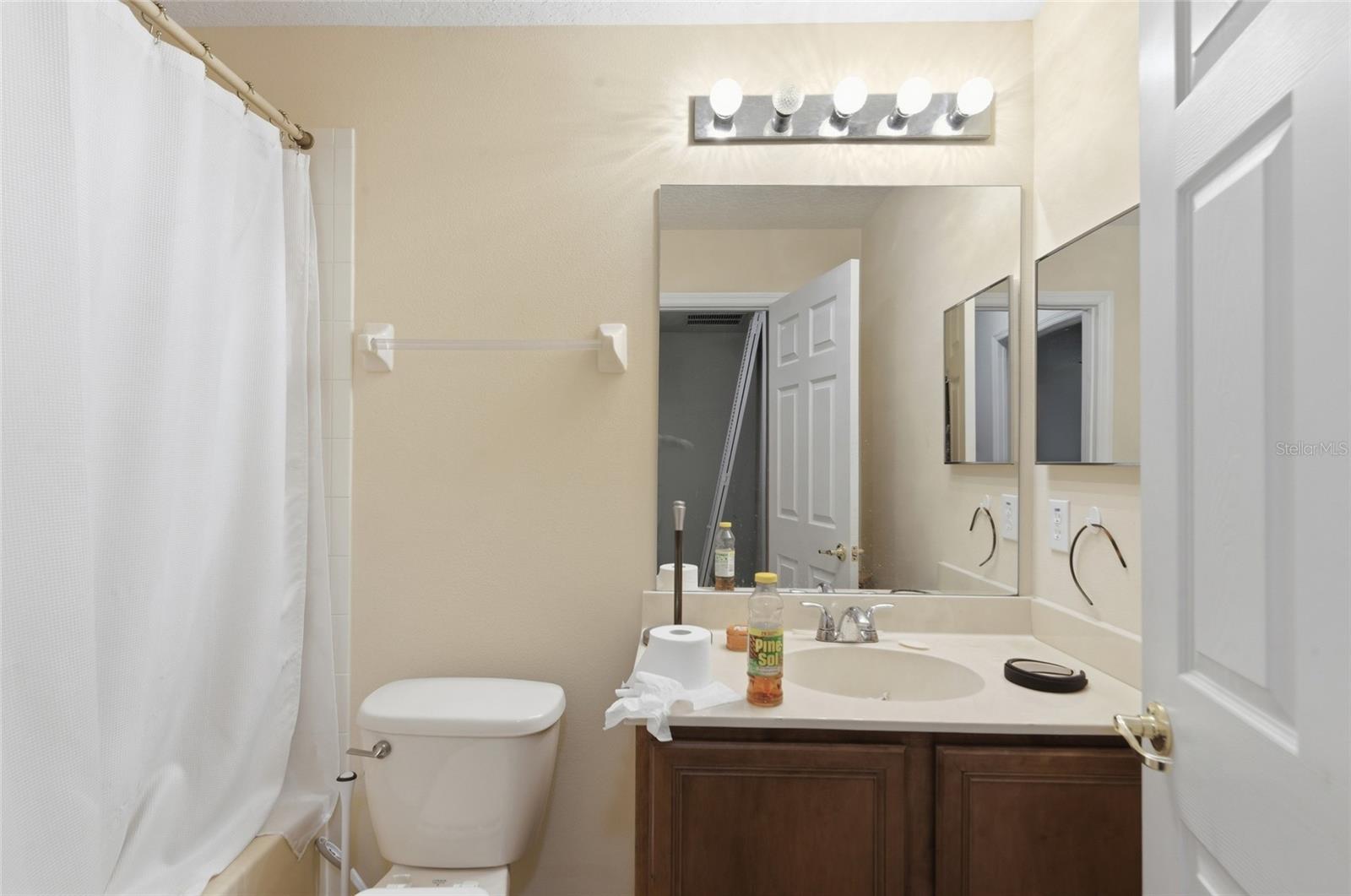 RETREAT AT TWIN LAKES REP - Residential