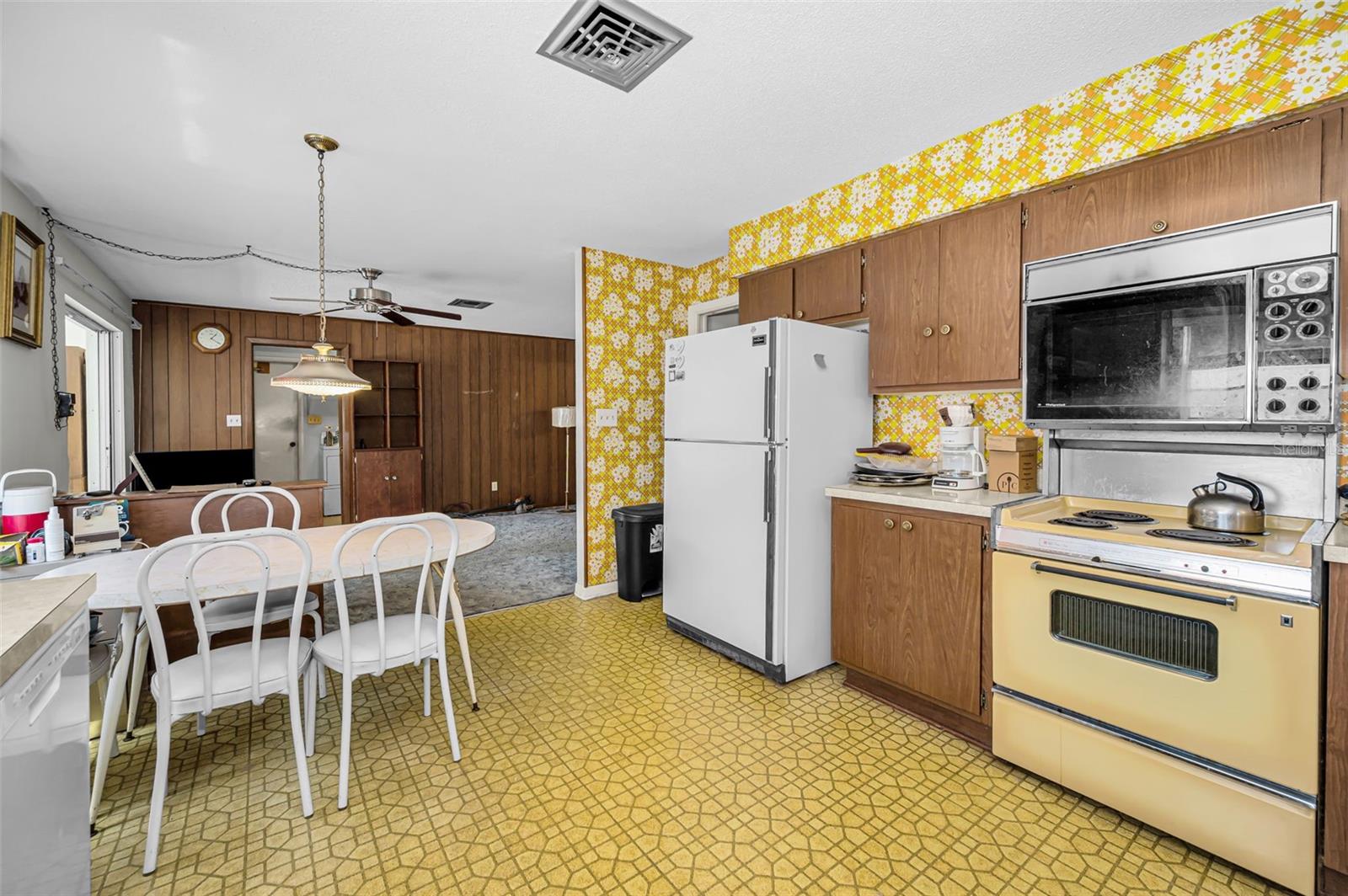 GROVEWOOD - Residential