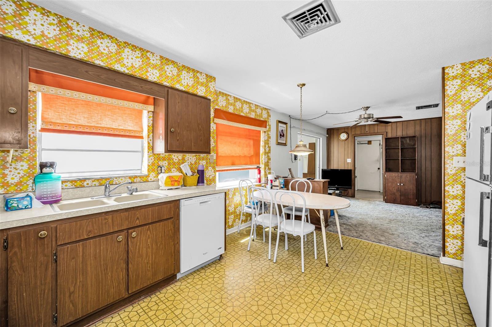 GROVEWOOD - Residential