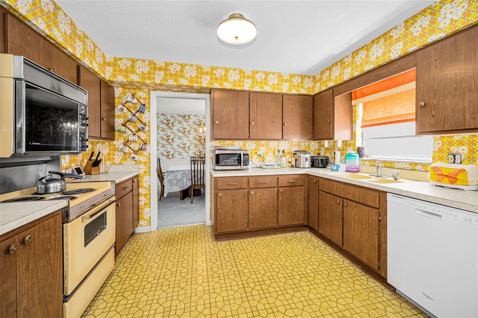 GROVEWOOD - Residential