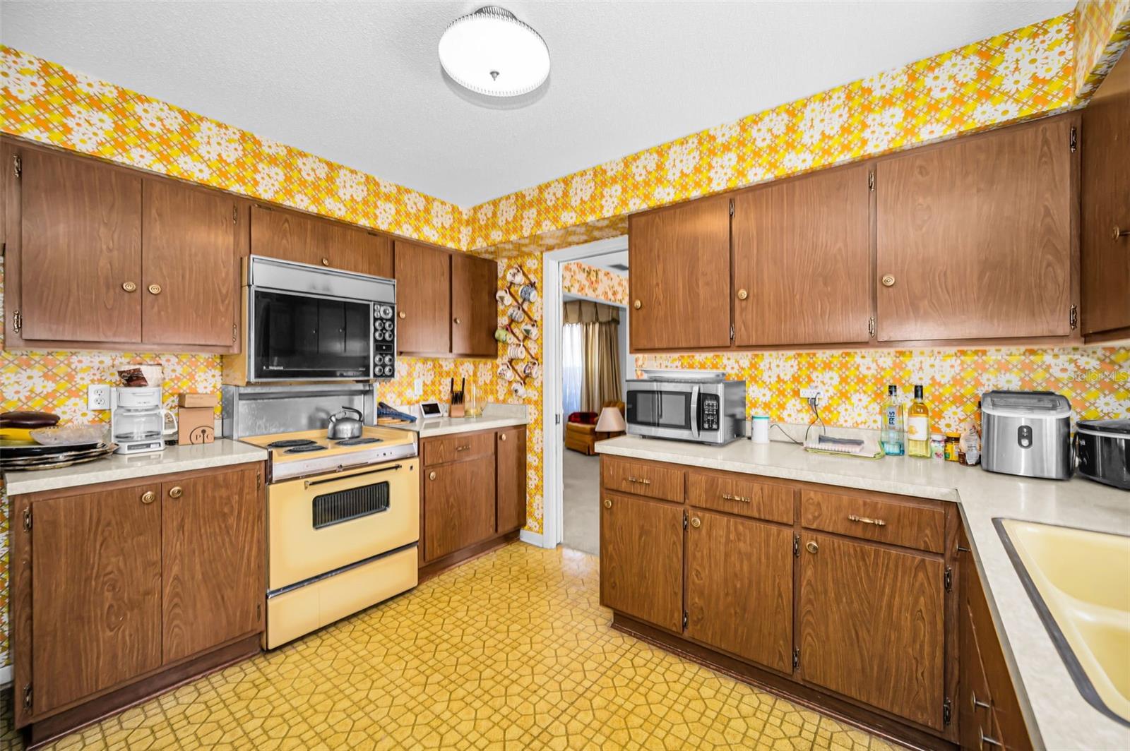 GROVEWOOD - Residential