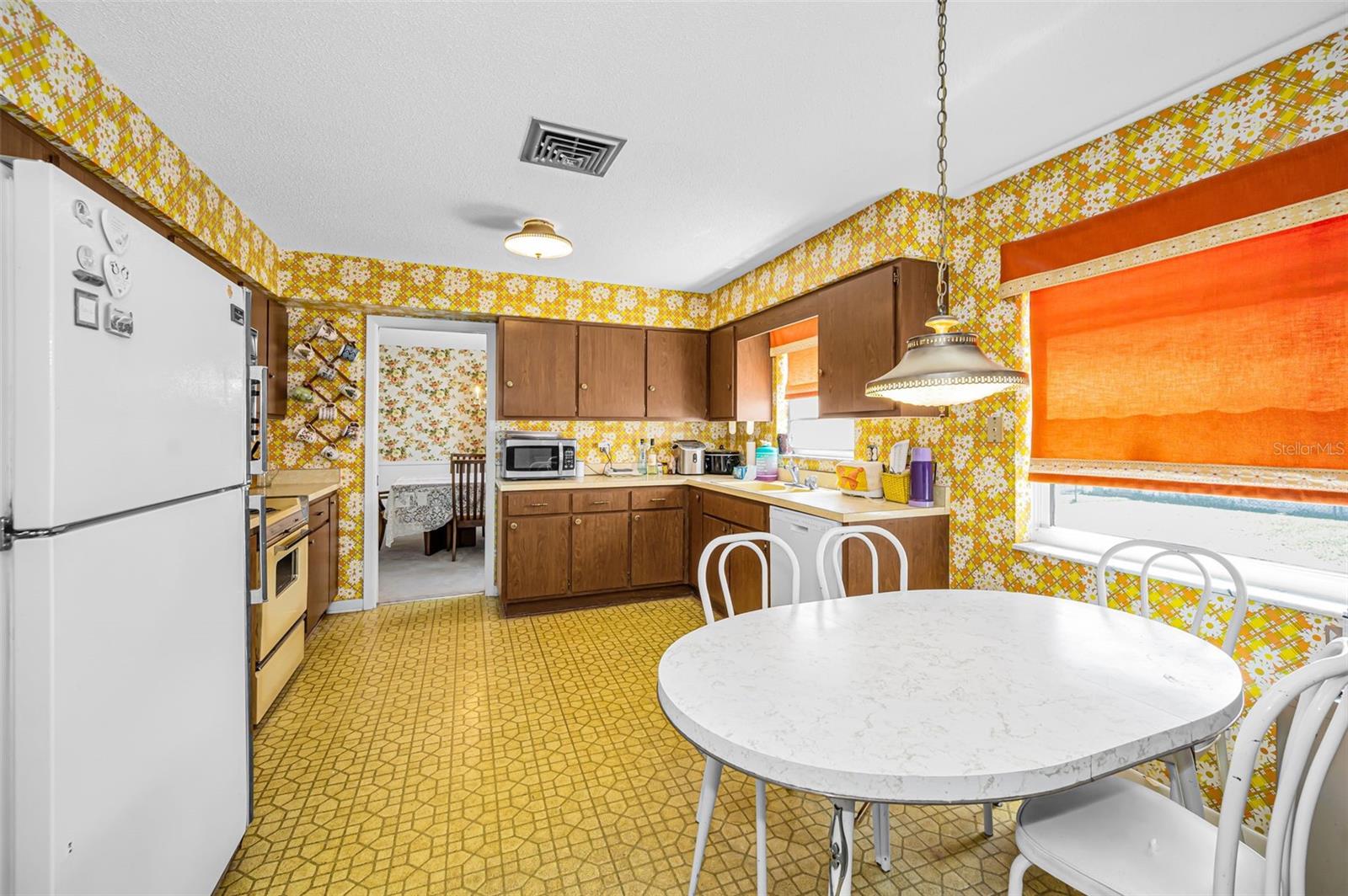 GROVEWOOD - Residential