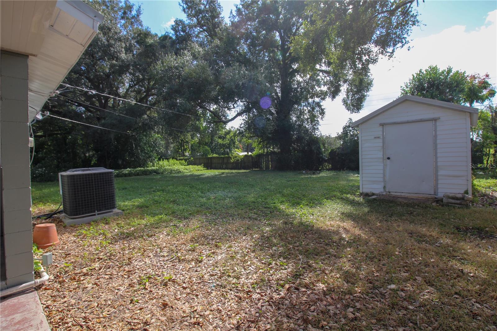 LAKE BONNY HEIGHTS - Residential Lease