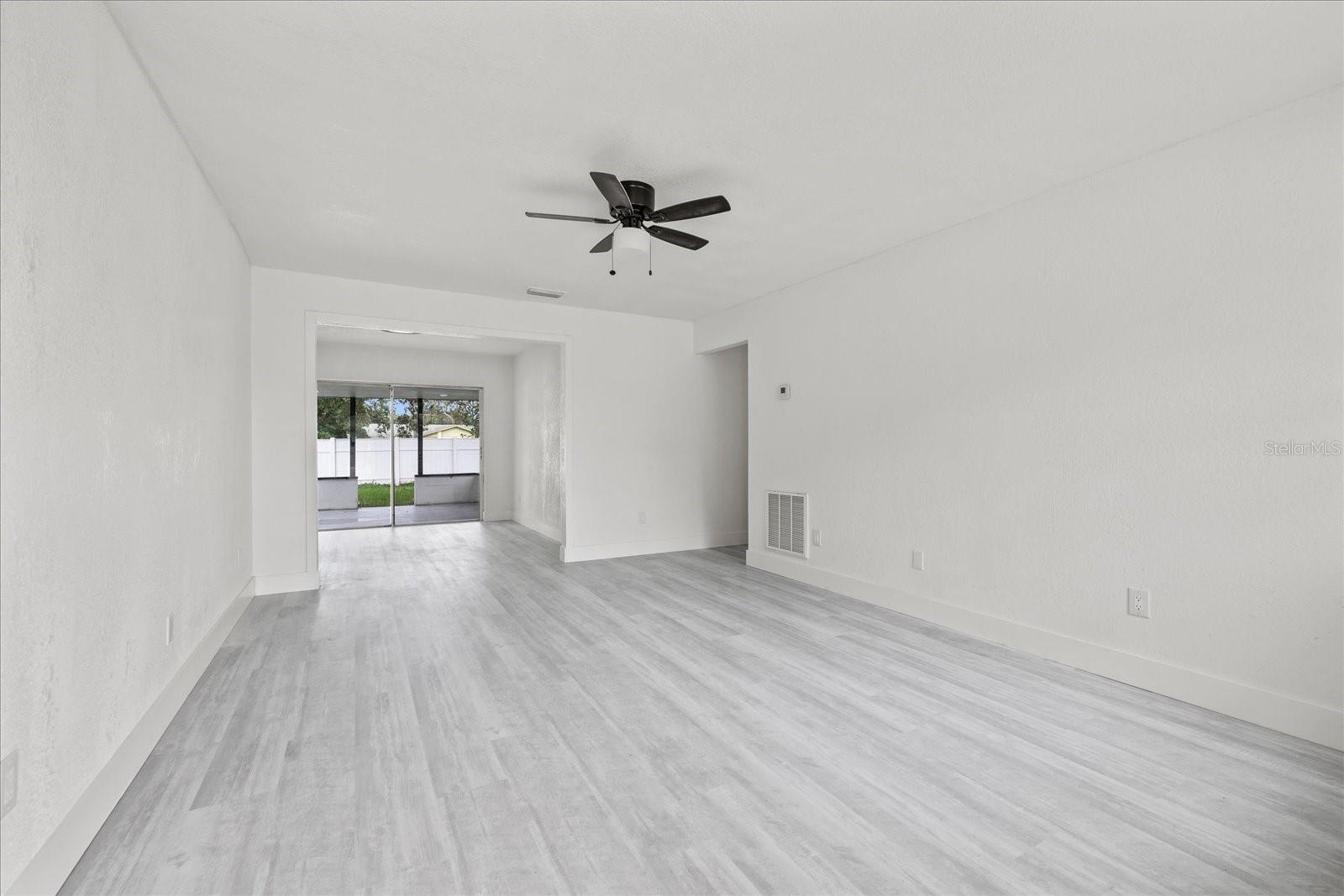 4410 LURLINE CIRCLE