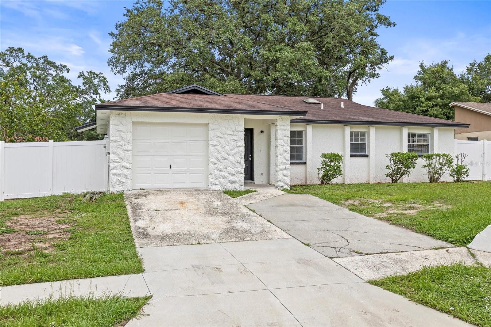 4410 LURLINE CIRCLE