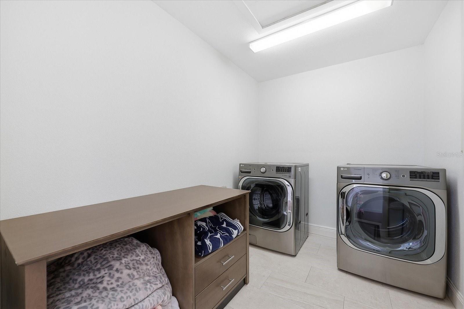 BELLE VISTA SHORES - Residential