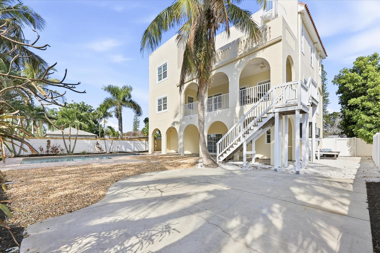 BELLE VISTA SHORES - Residential