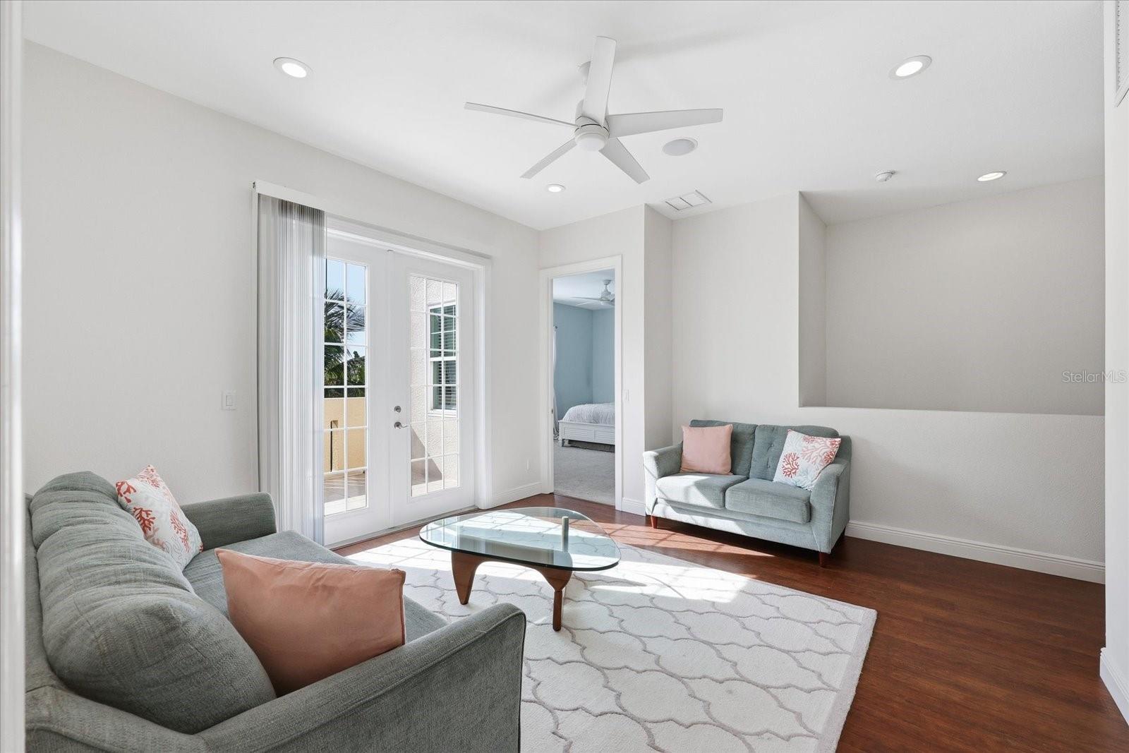 BELLE VISTA SHORES - Residential