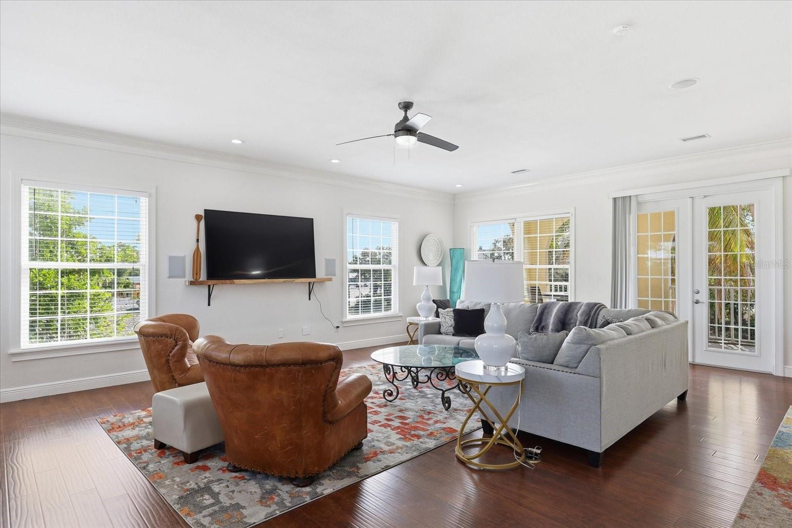 BELLE VISTA SHORES - Residential