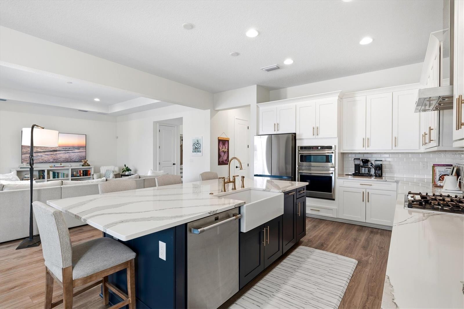 RIVO LAKES - Residential