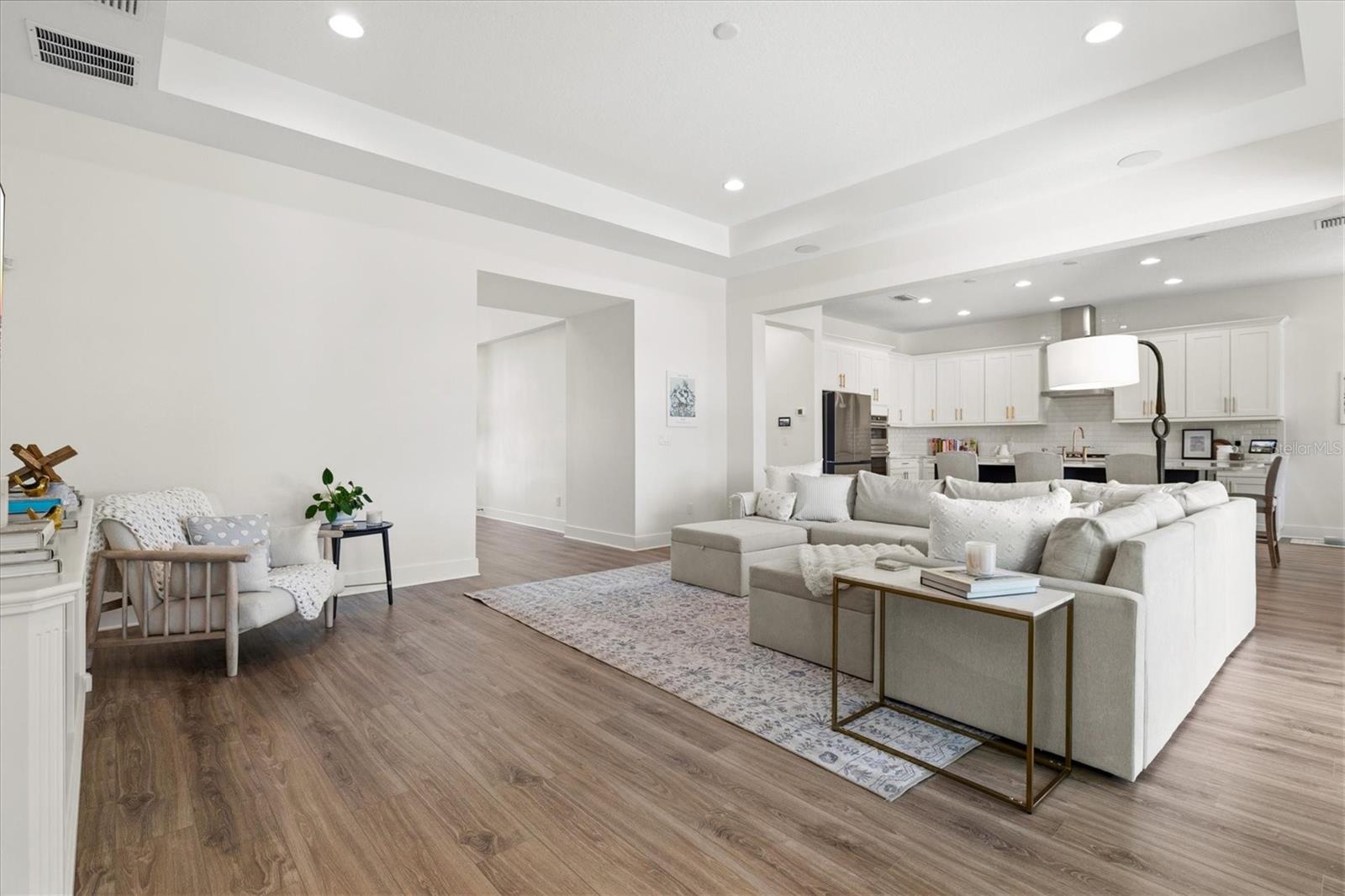 RIVO LAKES - Residential