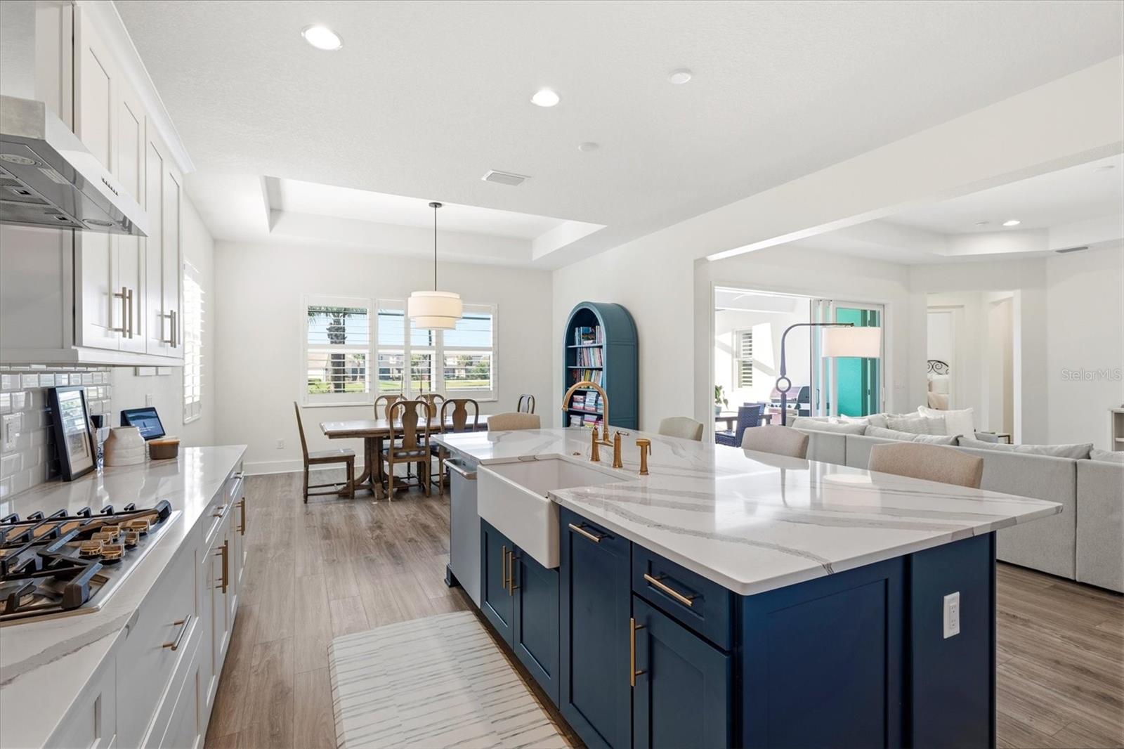 RIVO LAKES - Residential