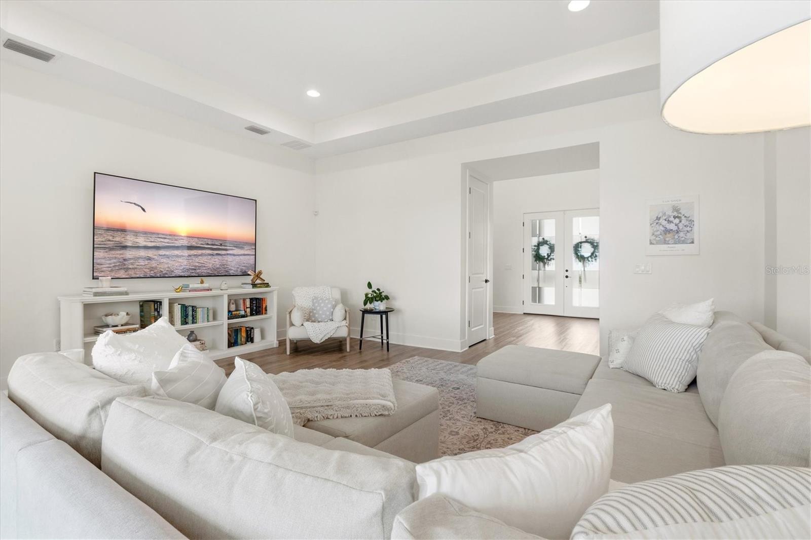 RIVO LAKES - Residential