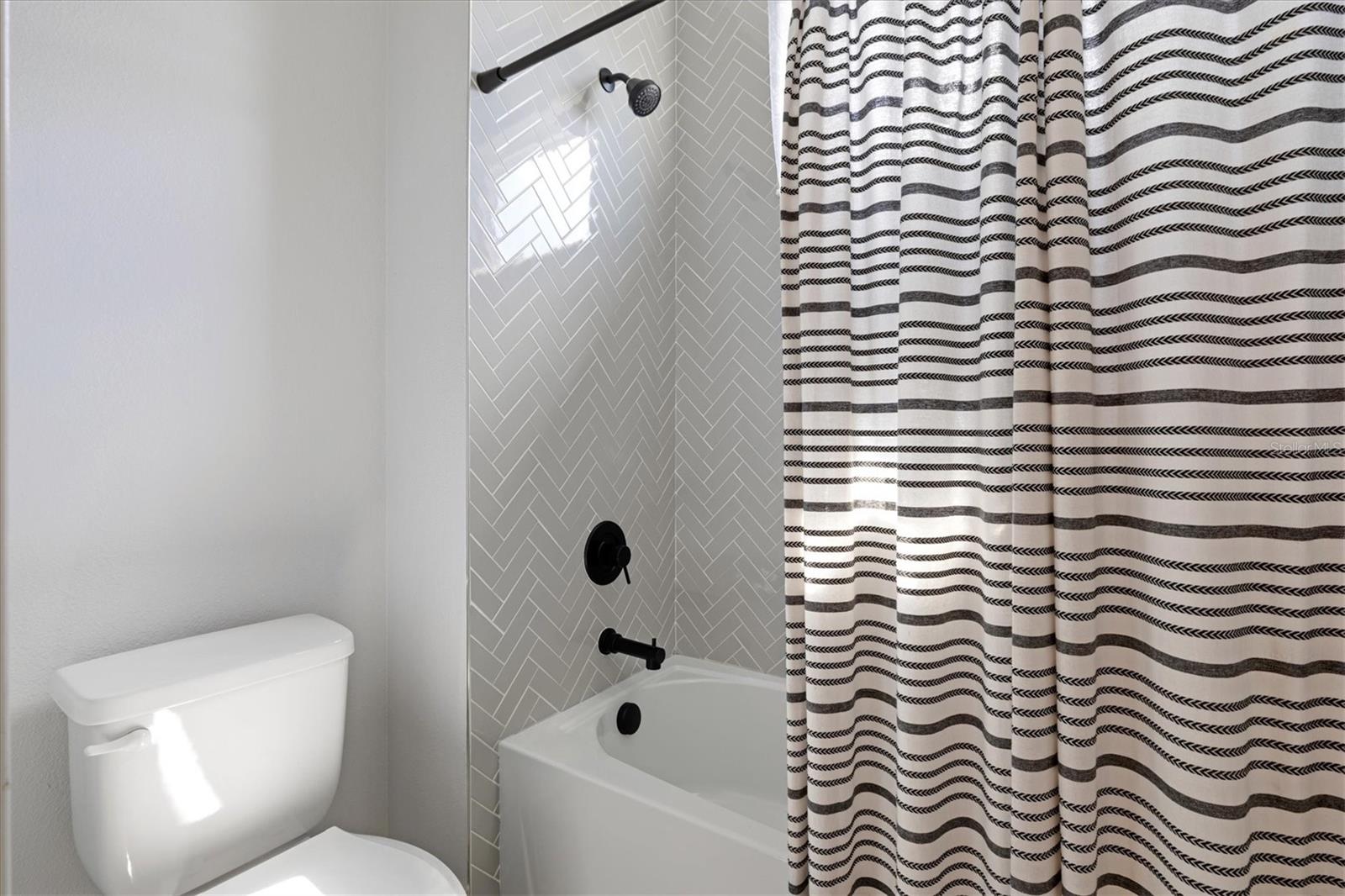 RIVO LAKES - Residential