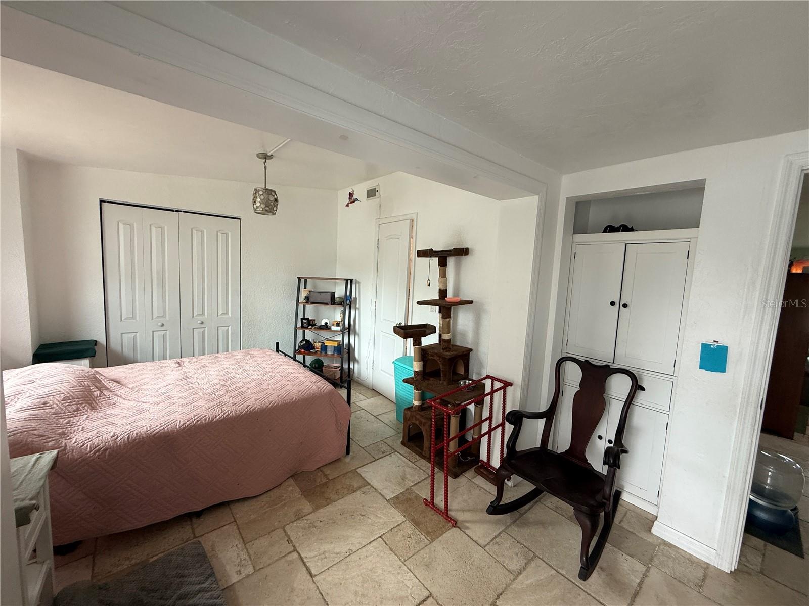 SOUTH VENICE - Residential