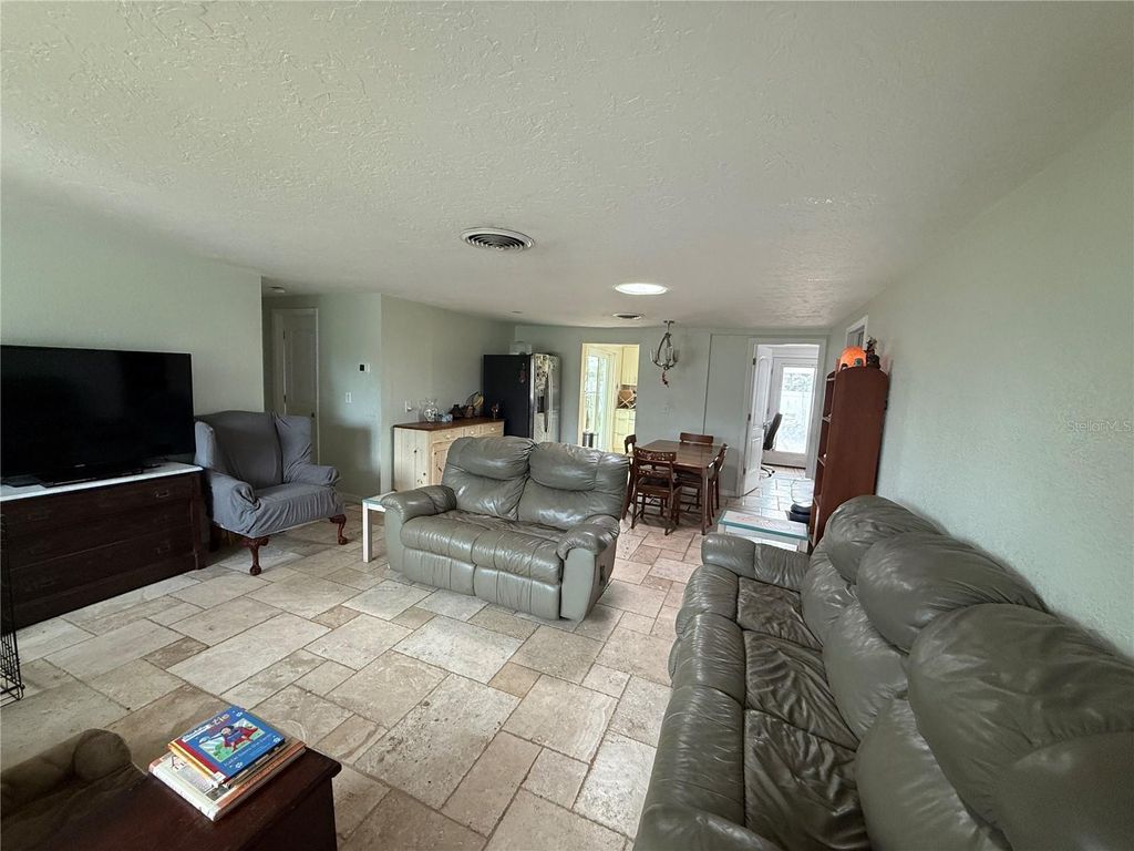 Photo of 644 Tanager Road, Venice, FL 34293 (MLS # TB8464936)