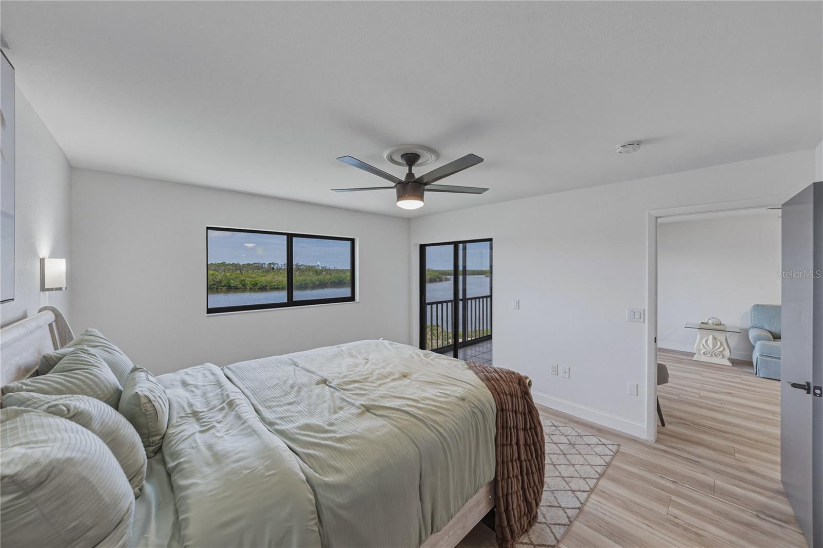 SAND PEBBLE POINTE CONDO 01 AMD 02 - Residential
