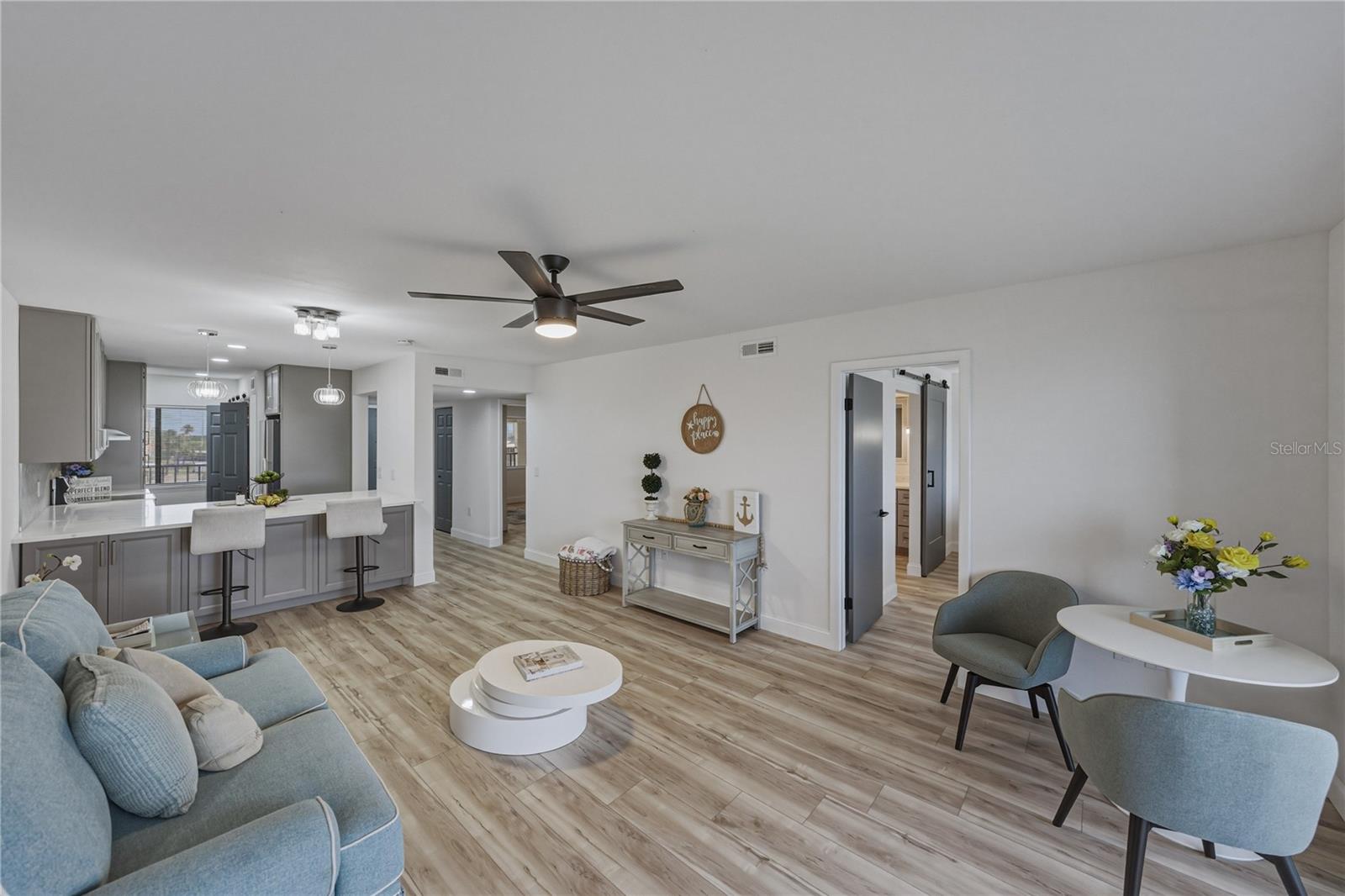 SAND PEBBLE POINTE CONDO 01 AMD 02 - Residential