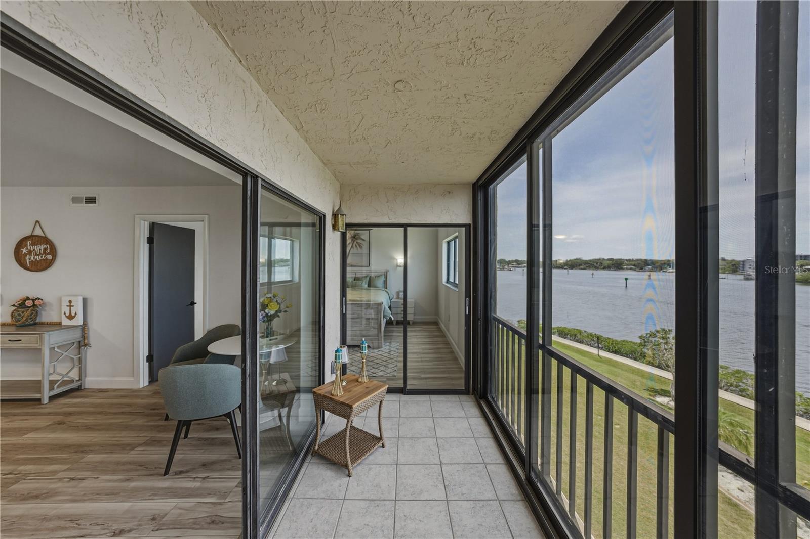 SAND PEBBLE POINTE CONDO 01 AMD 02 - Residential