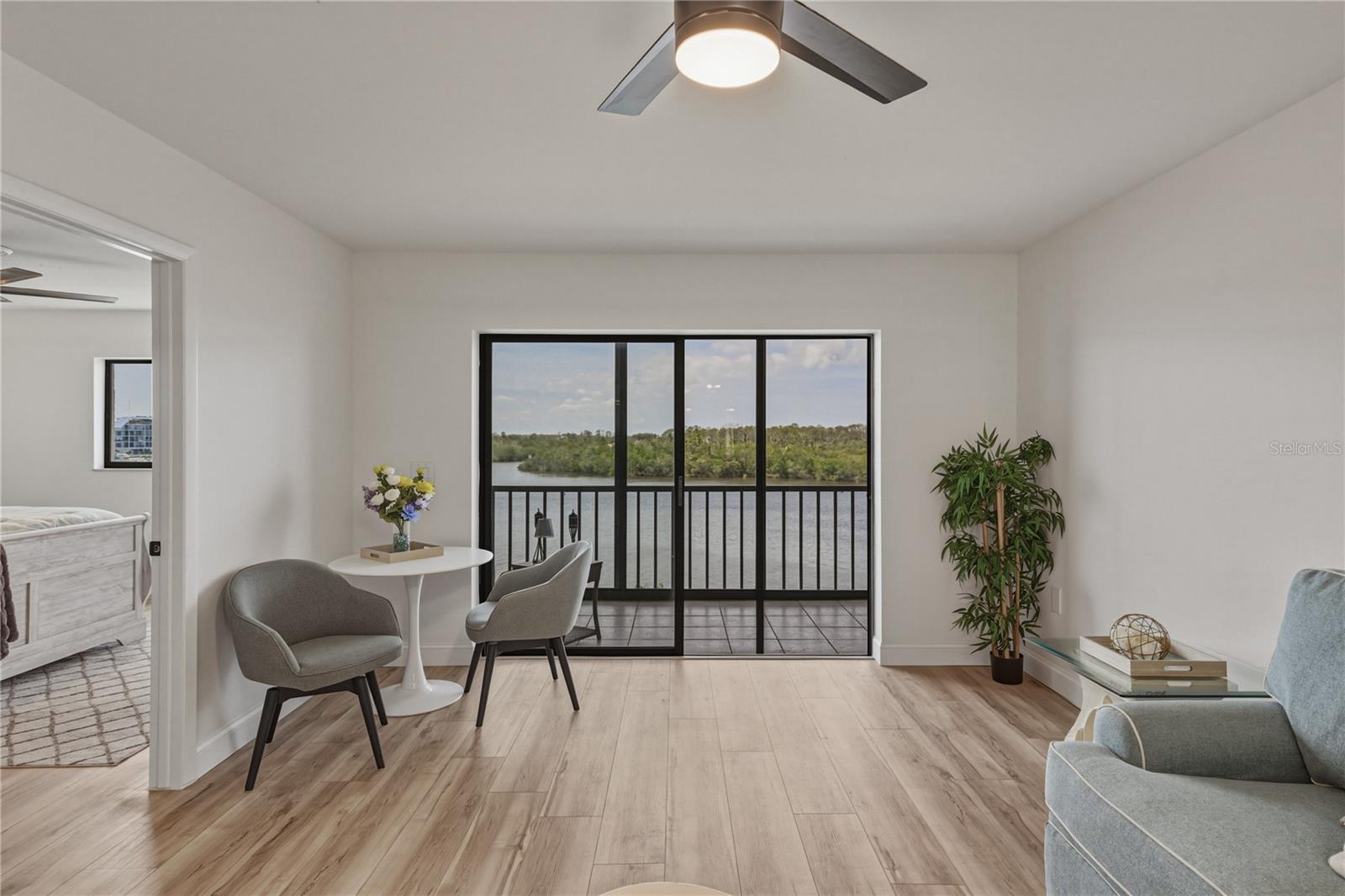 SAND PEBBLE POINTE CONDO 01 AMD 02 - Residential