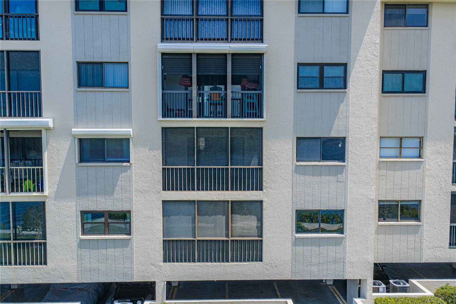 SAND PEBBLE POINTE CONDO 01 AMD 02 - Residential